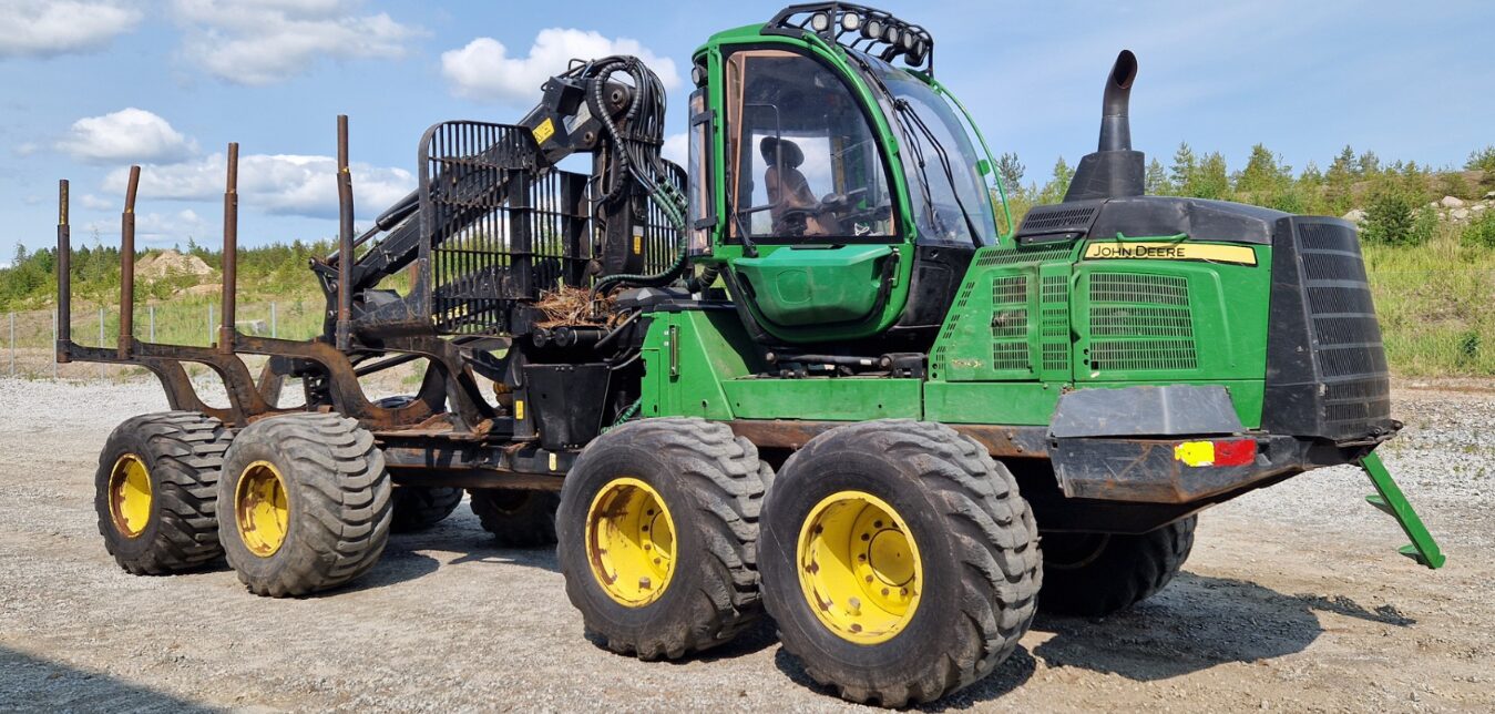 John Deere 1110G