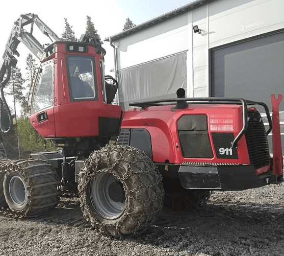Komatsu 911