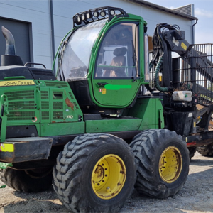 John Deere 1110G