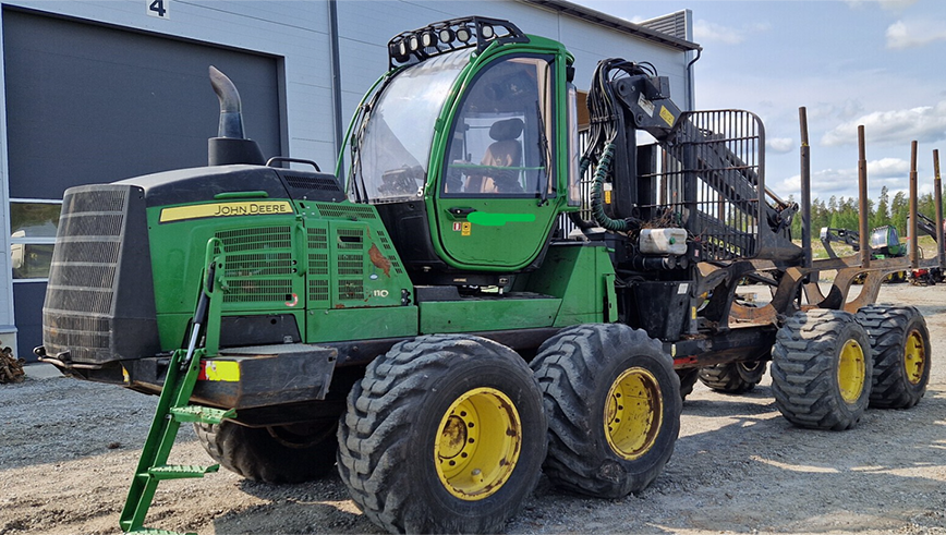 John Deere 1110G