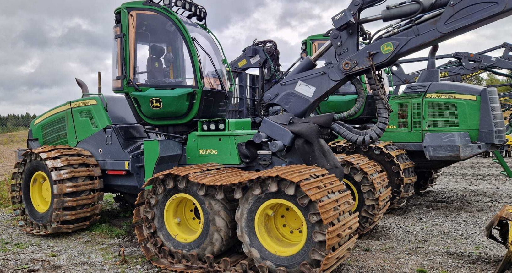 John Deere 1070G