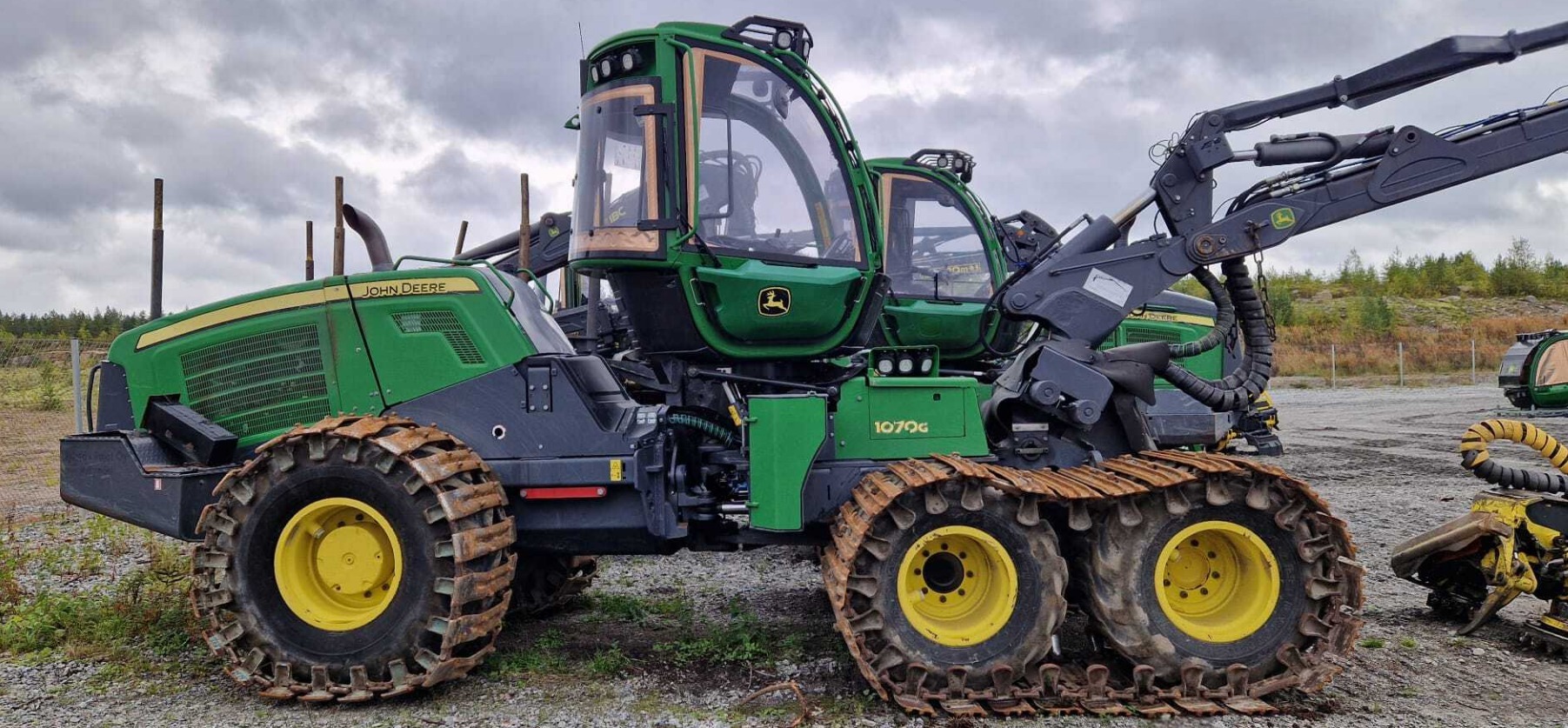 John Deere 1070G