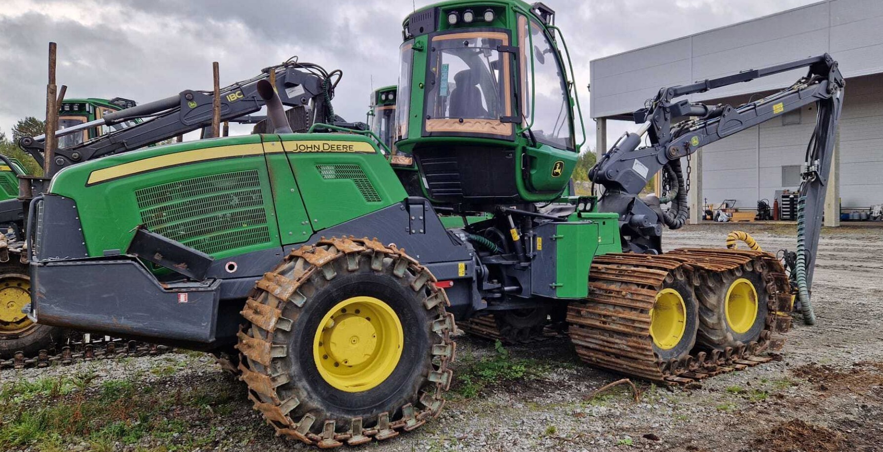 John Deere 1070G