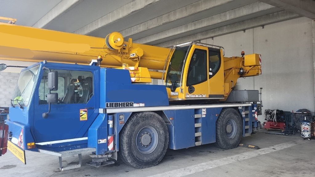 Liebherr LTM 1040-2.1